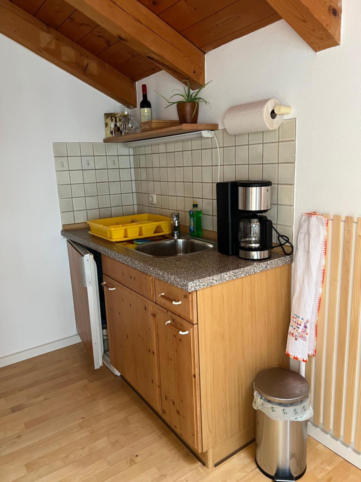 Gemuetliche Dachgeschosswohnung Mit Balkon Ainring Exterior photo